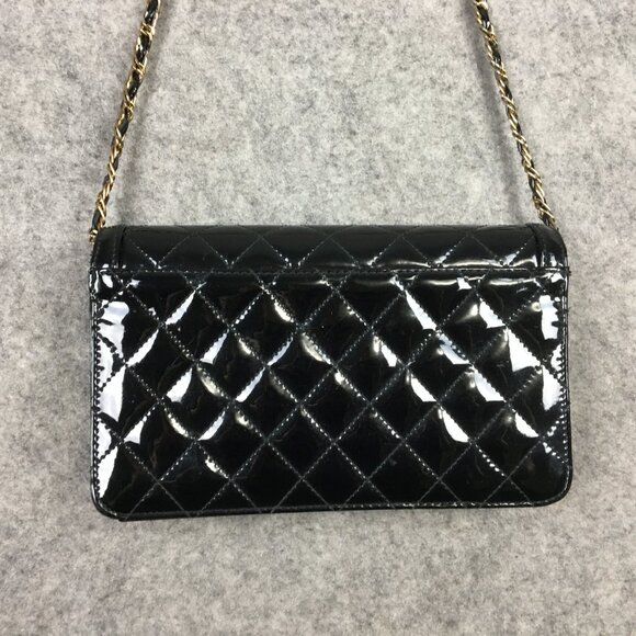 Vintage Evening Clutch Crossbody Envelope Patent Leather Quilted Black Kisslock - Picture 15 of 16